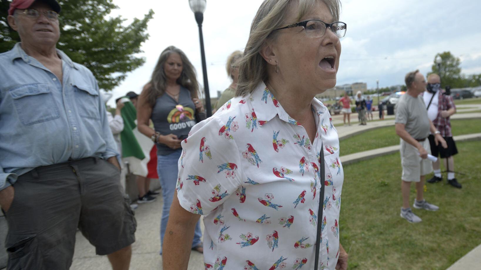 Columbus protest in Kenosha turns into confrontation with counter-demonstrators